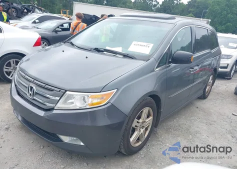 2011 Honda Odyssey Touring/Touring Elite z USA, uszkodzony, nr VIN 5FNRL5H91BB033009